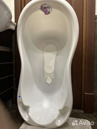 Ванночка для купания с нескользящим ковриком