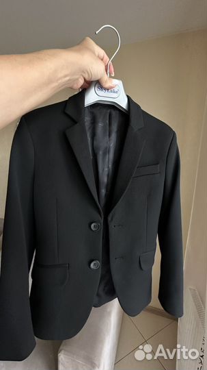 Пиджак черный для мальчика 128