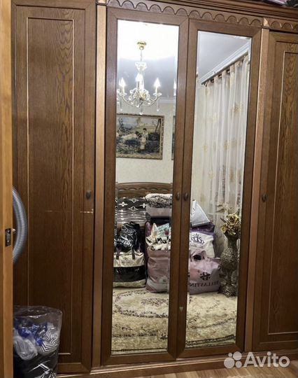 Спальный гарнитур