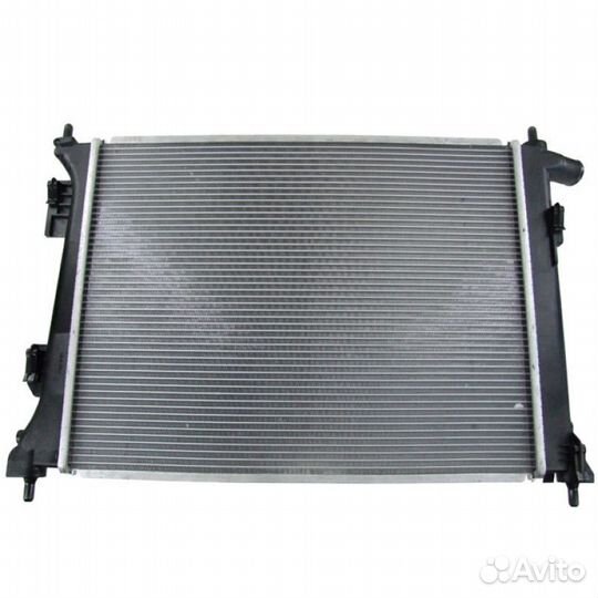 Радиатор охлаждения Шевроле Кобальт