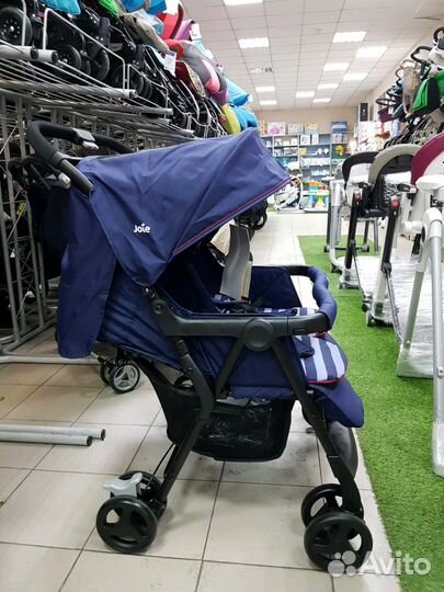 Коляска прогулочная для двойни Joie Aire Twin