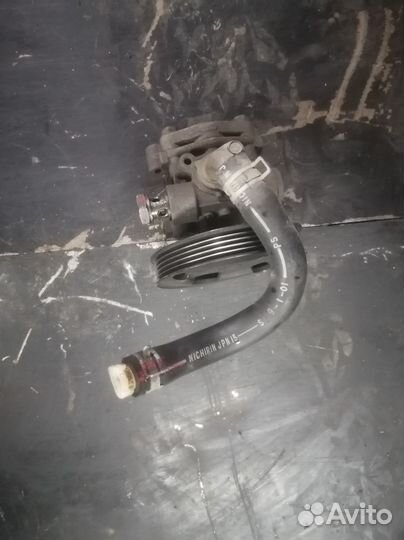 Насос гур Suzuki Grand Vitara Escudo TD52 TD54