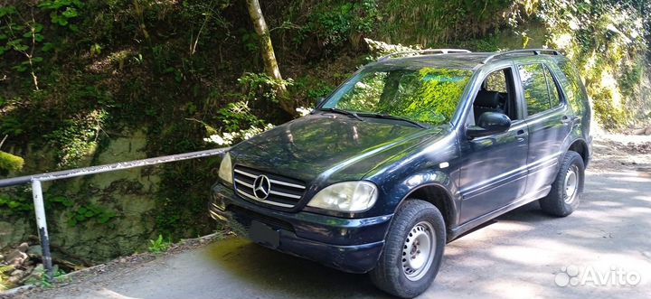 Mercedes-Benz M-класс 2.3 МТ, 1999, 295 900 км