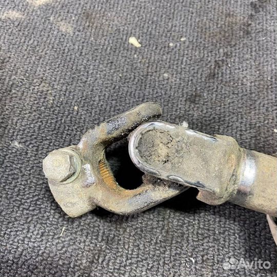 Кардан рулевой Mitsubishi Pajero / Montero 2 (V1