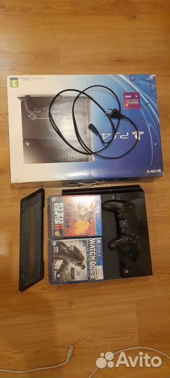 Игровая приставка PS4 FAT 500Gb.+2 Диска,подставка