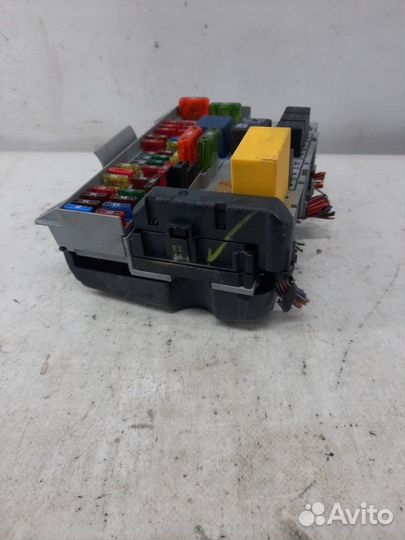 Блок предохранителей Opel Astra хэтчбэк 5 дв. 1.6