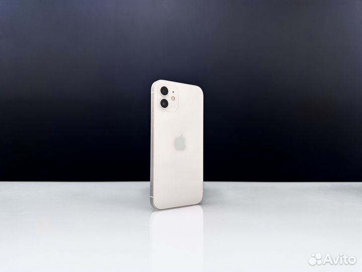 iPhone 12, 64 ГБ
