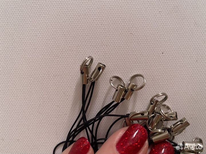 Шнурок для телефона