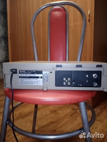Видеомагнитофон sharp