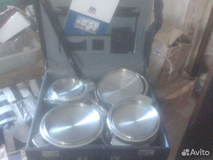 Продаётся набор кастрюль не пользованных