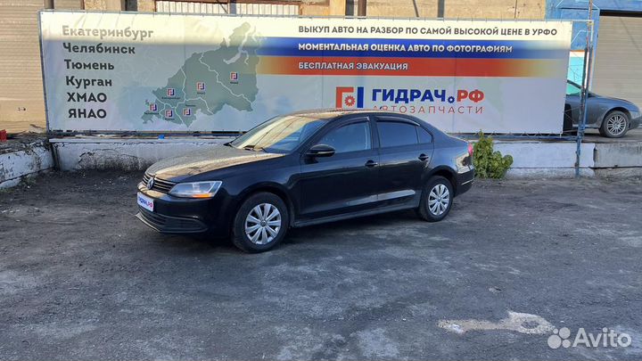 Фонарь задний (стоп сигнал) Volkswagen Jetta (A6)