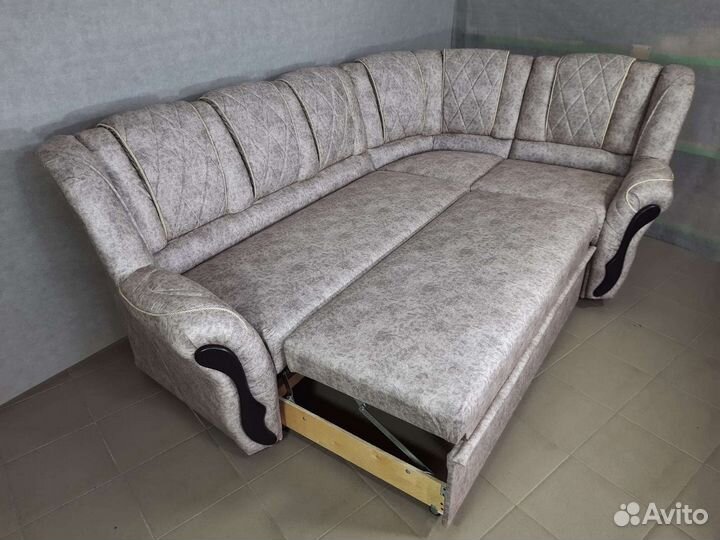 Угловой диван