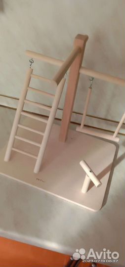 Игровая площадка для попугаев