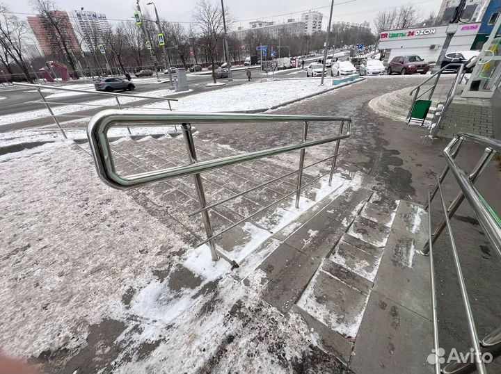 Перила на пандус