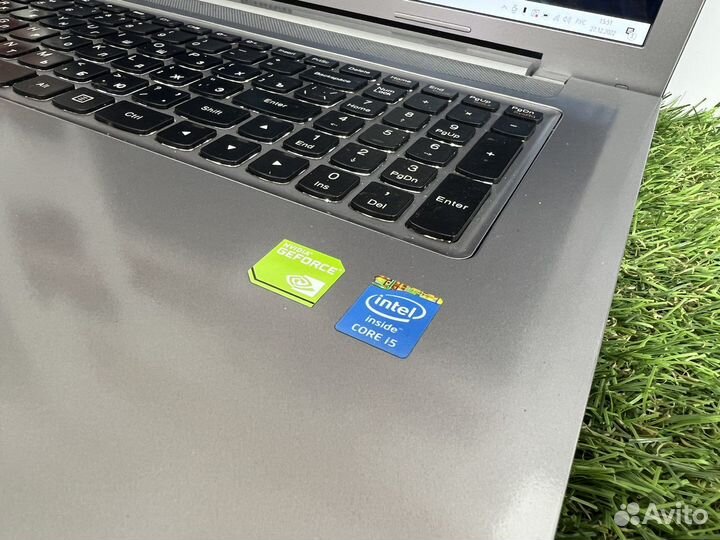 Огромный зверь от Lenovo i3,gt745,8ram,ssd 500гб