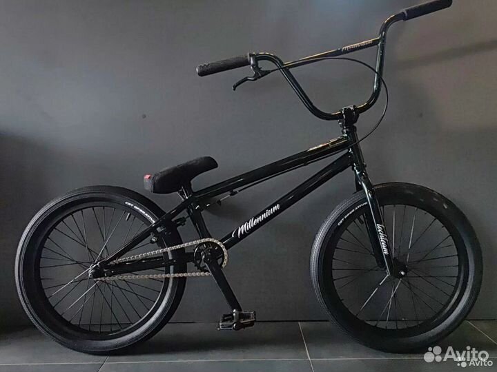 Трюковой велосипед BMX