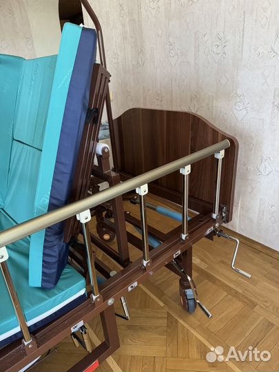 Медицинская кровать для лежачих больных