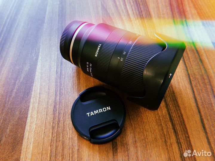 Объектив Tamron 28-75mm F/2.8 Di III RXD