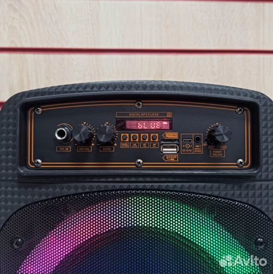 Портативная блютуз акустика Trolley w98 50вт