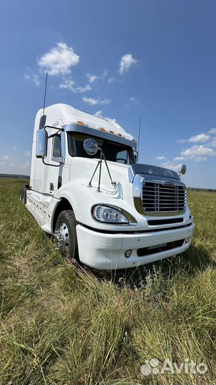 Freightliner Columbia, 2004