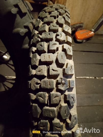 Колесо мотоцикла восход