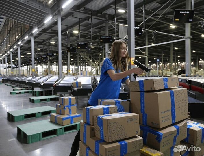 Укомплектовщик Вахта Москва