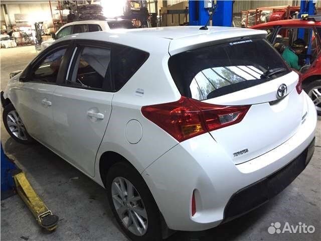 Разбор на запчасти Toyota Auris E18 2012
