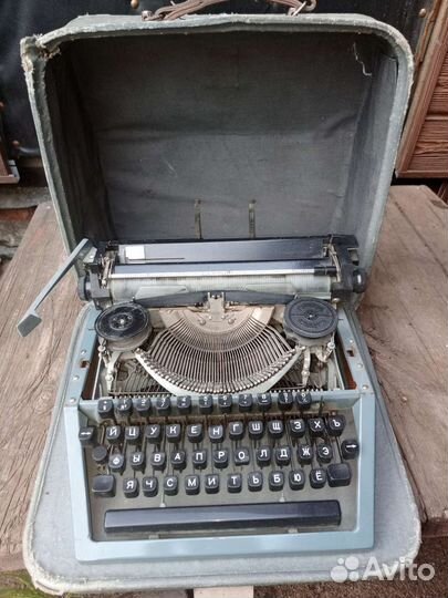 Печатная машинка модель 8м