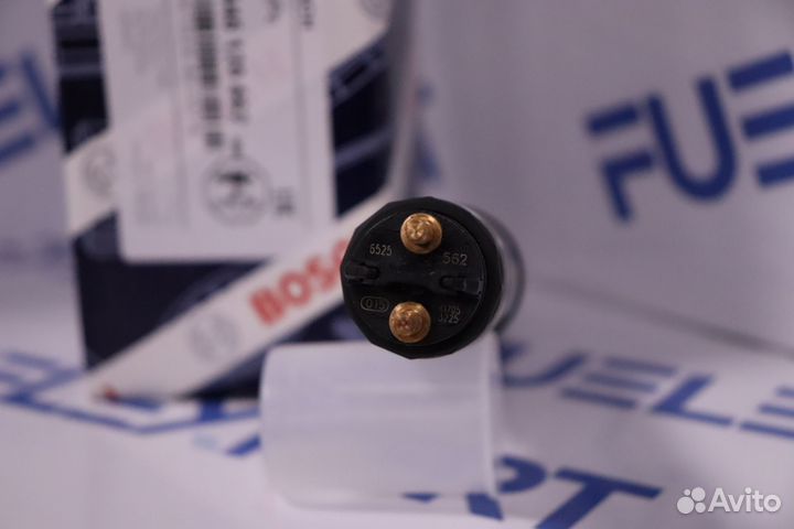 Форсунка топливная 0445120562