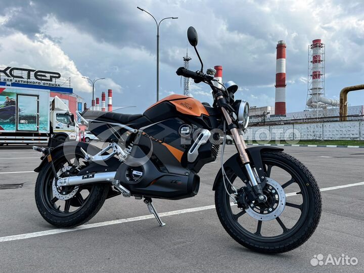 Электромотоцикл Super Soco TC MAX