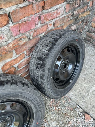 Dunlop GrandTrek Ice 03 215/60 R16