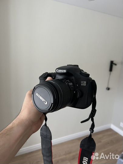 Фотоаппарат Canon EOS 60D