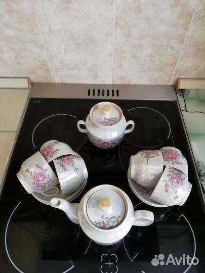 Сервиз чайный, стопки хрустальные