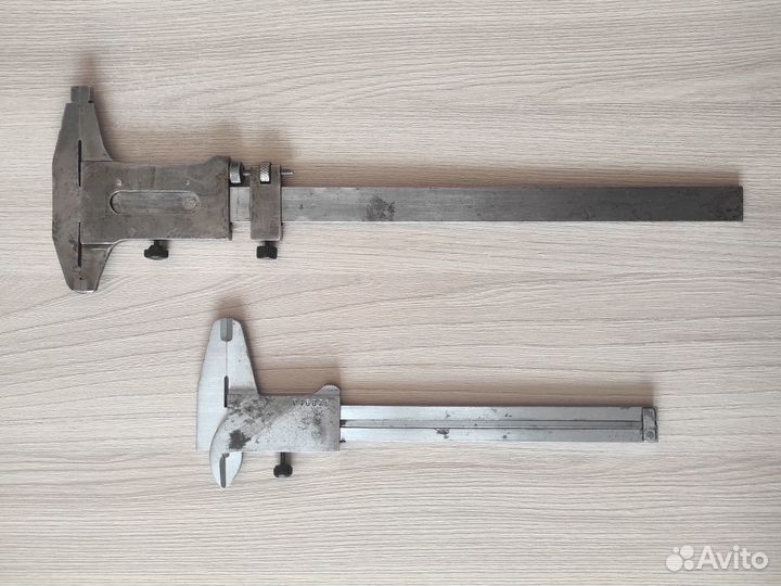 Штангенциркуль 200мм. твердосплав. (комплект)