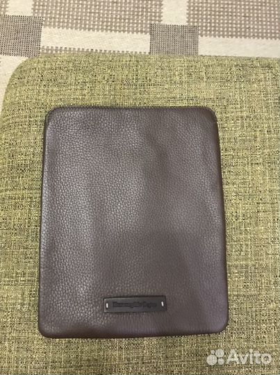 Чехол на iPad