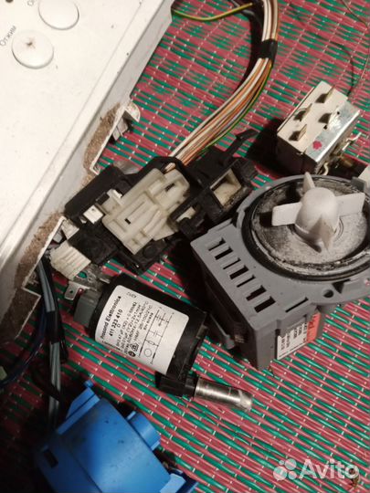 Запчасти от стиральной машины Занусси zWP 582