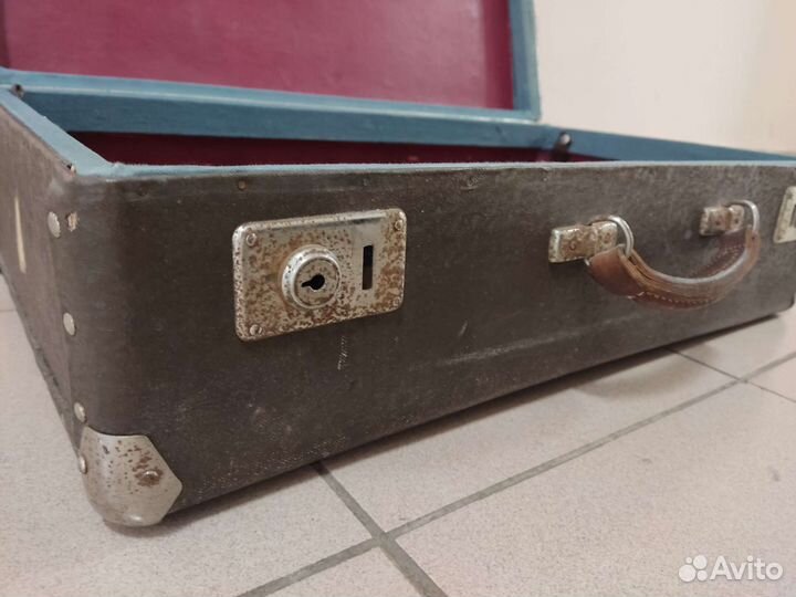 Чемодан времен СССР