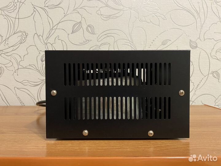 Понижающий трансформатор 220 230 100 Вольт 1500 ва