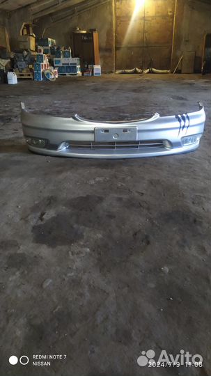 Продам передний бампер,Nissan Cefiro a33