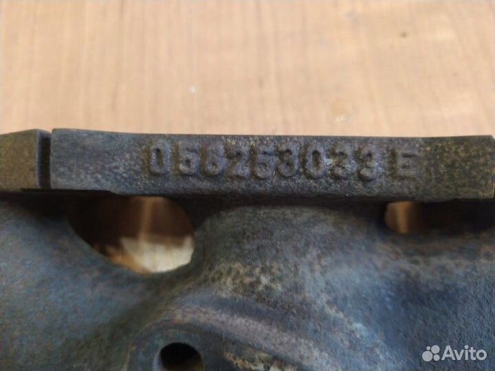 Коллектор выпускной Volkswagen Passat B5 седан 1.8