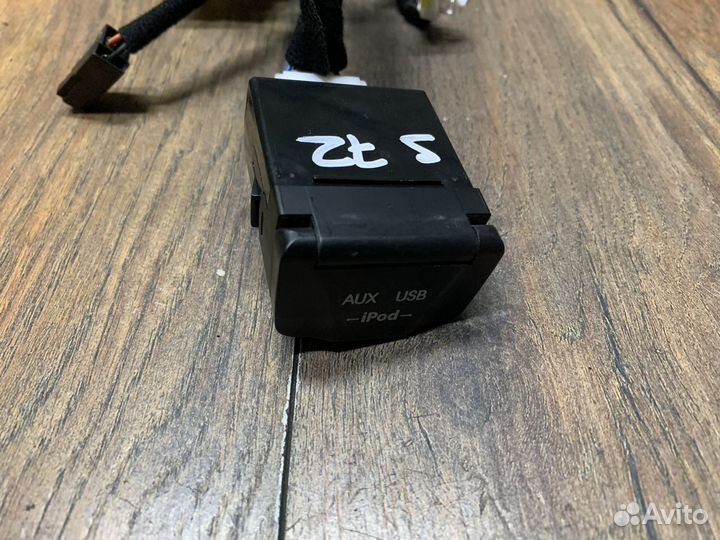 Hyundai Sonata Разъем AUX USB iPod