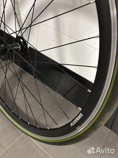 Шоссейный велосипед фикс/сингл спид Bear Bike 58