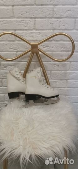 Профессиональные детские коньки 26 р