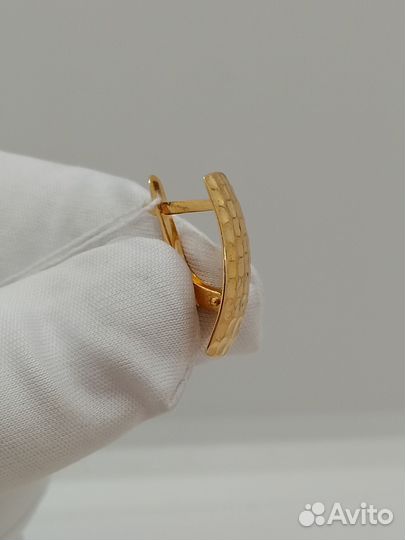 Золотые серьги