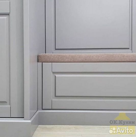 Шкаф двухстворчатый