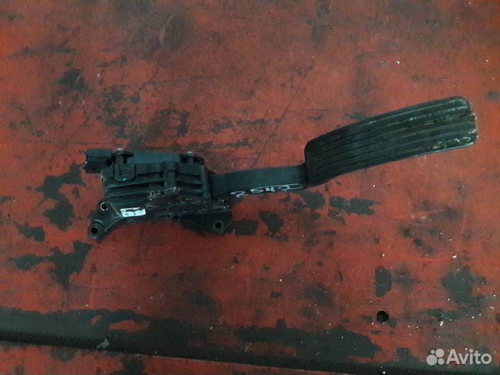 Педаль газа SsangYong Actyon 2 2011 2055034000