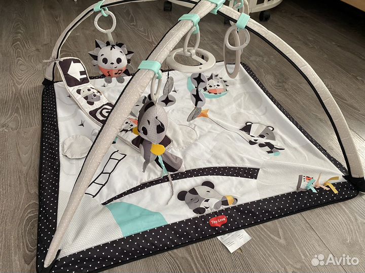 Развивающий коврик tiny love день и ночь
