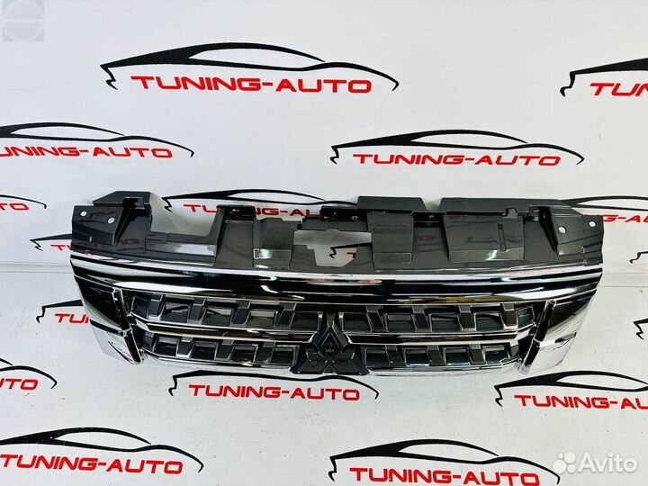 Решетка радиатора Mitsubishi Pajero 2014-23