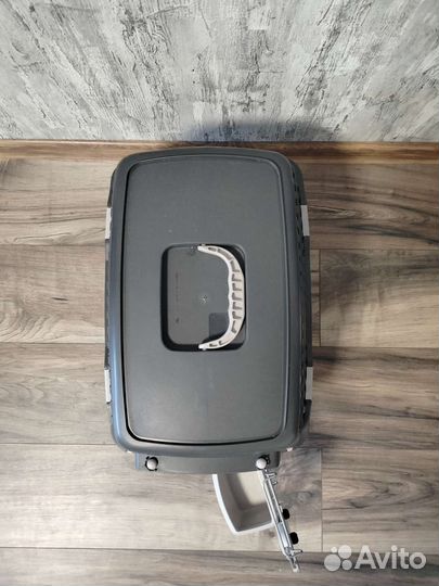 Переноска для кошек пластиковая