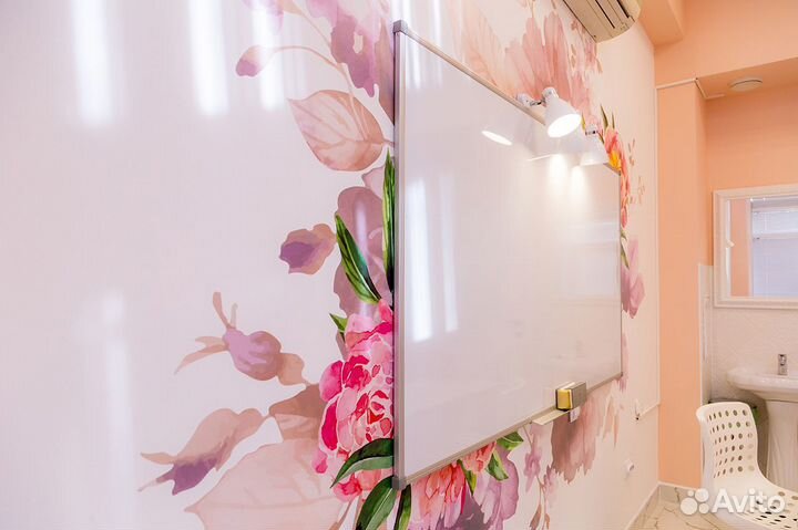 Курсы маникюра с трудоустройством Комендантский